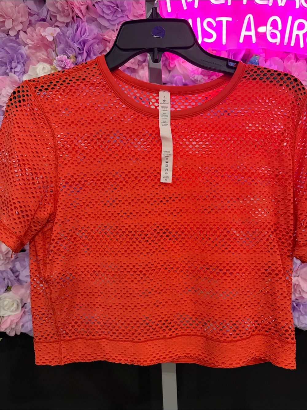 Luluemon meshShort-Sleeve Crop Top - Women
